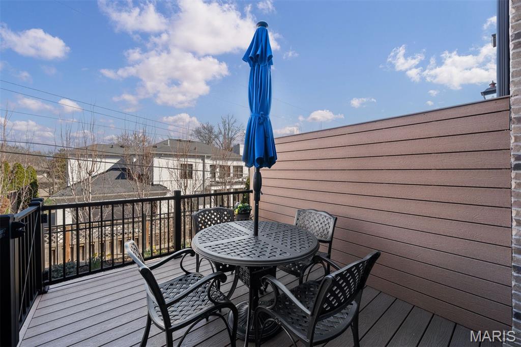 Townhomes Of Clayton Condo The - Residential