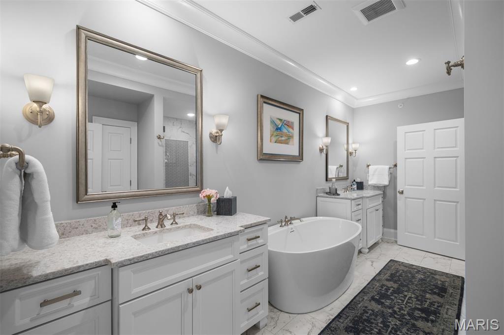 Townhomes Of Clayton Condo The - Residential