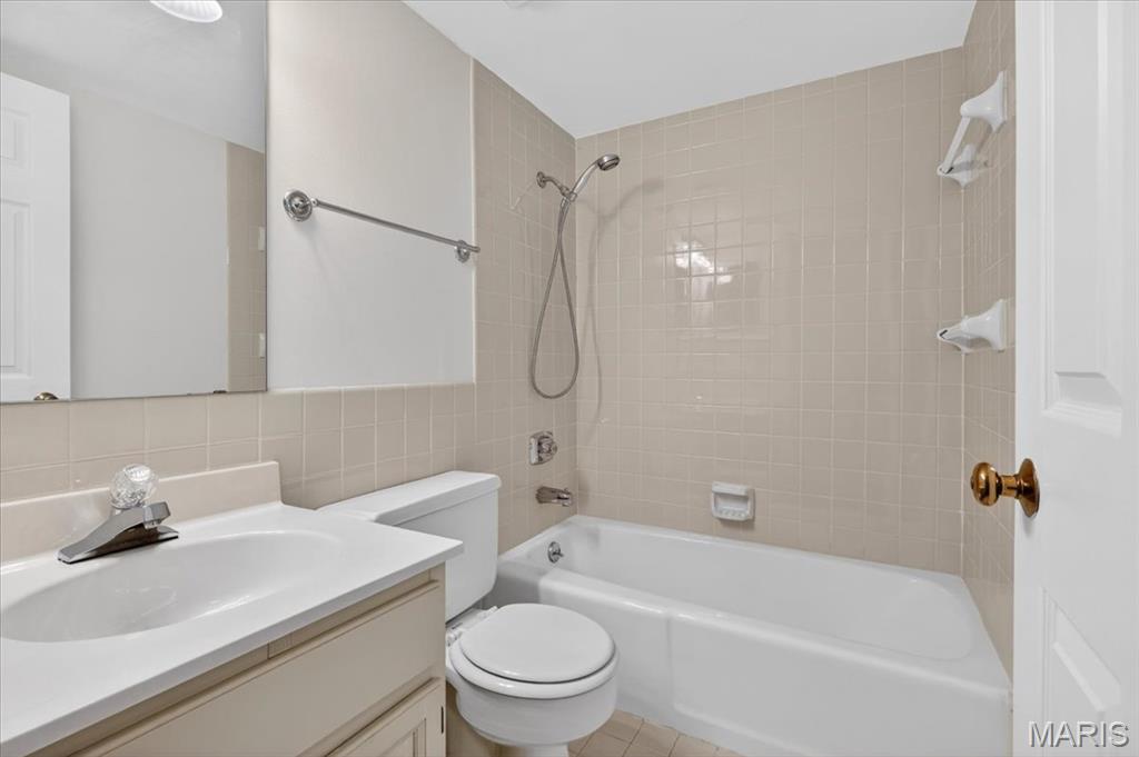Homewood Ii Condo - Residential