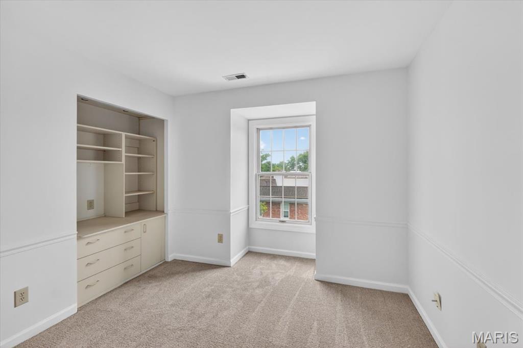Homewood Ii Condo - Residential