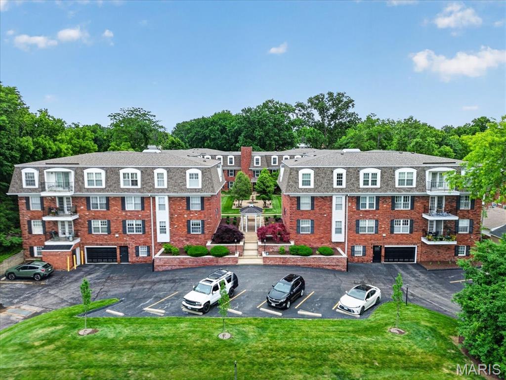 Homewood Ii Condo - Residential