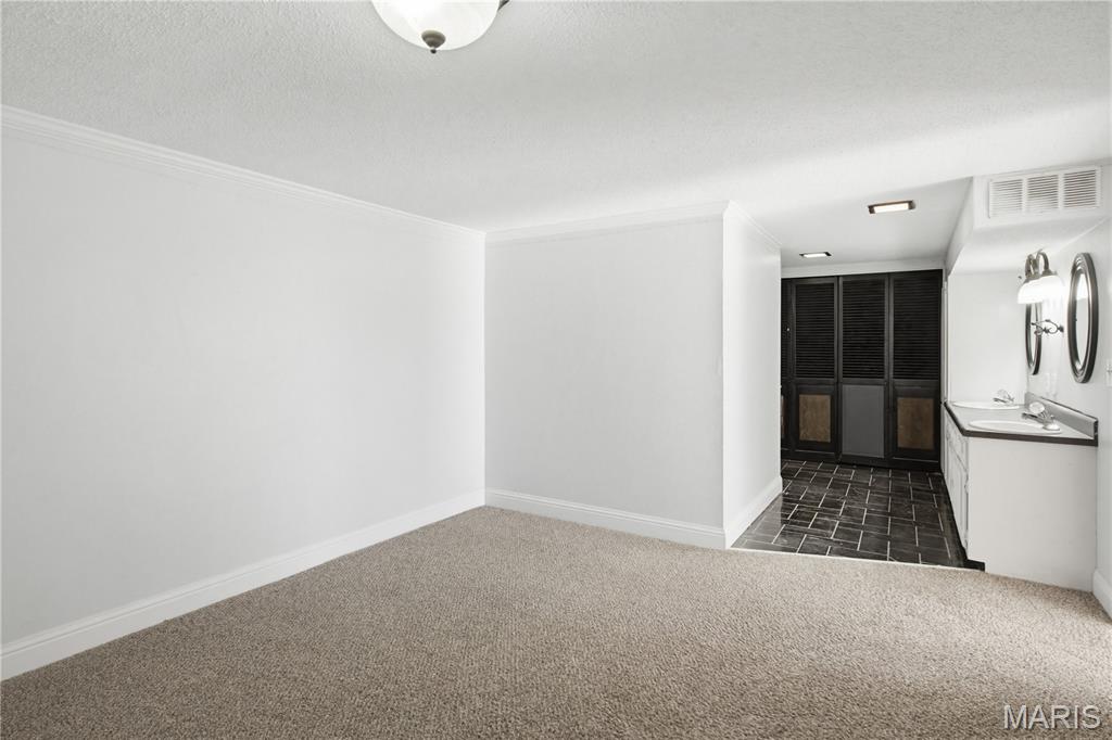 Colonial Meadow Sub - Residential