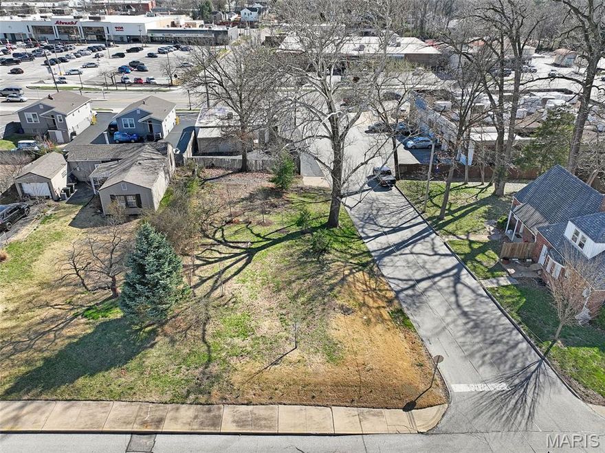 Fantastic opportunity to build in the heart of Brentwood! This prime, level lot offers the perfect setting to bring your dream home to life. You’ll enjoy a central location just minutes from restaurants, shopping, and easy access to major highways. Whether you're a builder or future homeowner, this lot provides the ideal blend of location, convenience, and potential. A rare chance to secure a premium homesite!