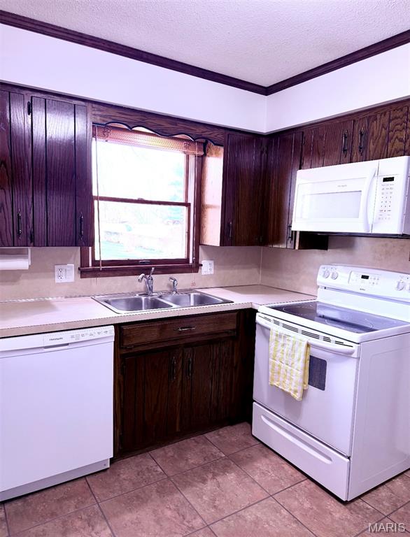 Country Club Place - Residential