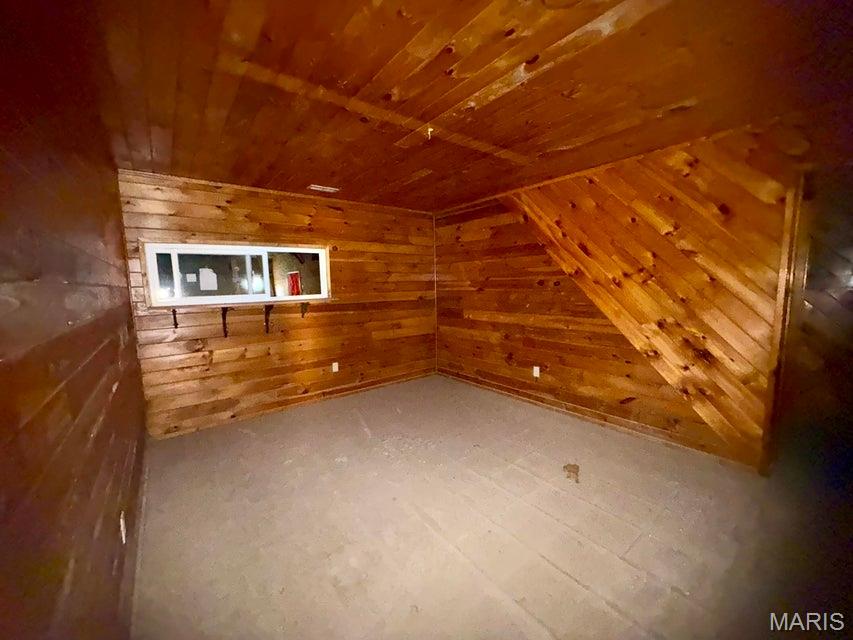 n/a - Commercial Sale