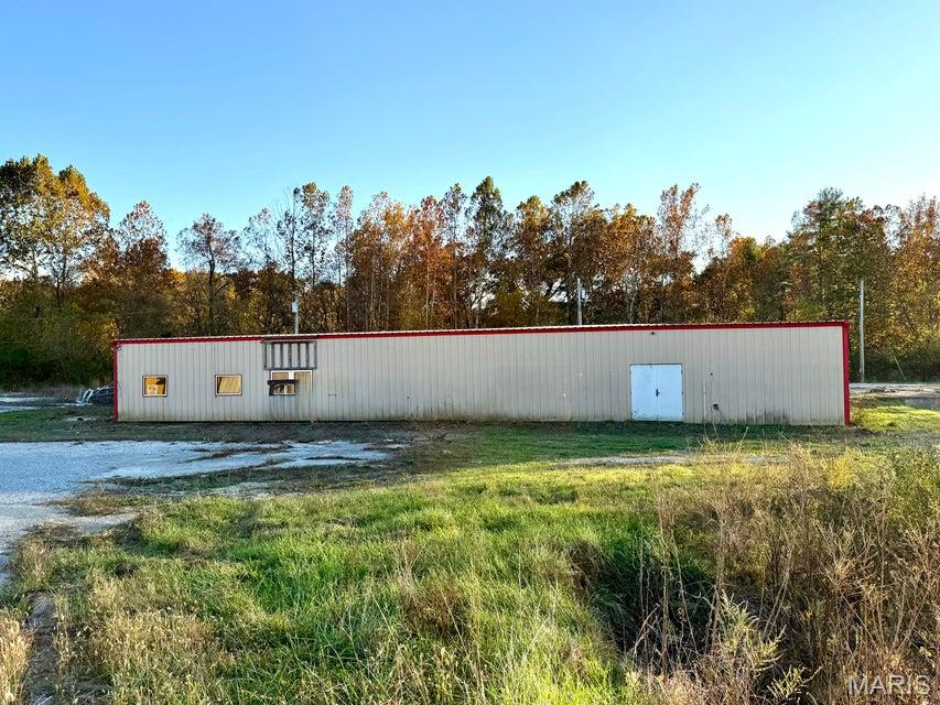 n/a - Commercial Sale