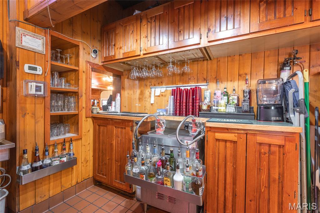City/Cuba - Commercial Sale