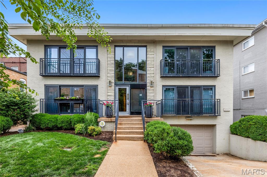 610 Forest Court Walk A Condo - Residential