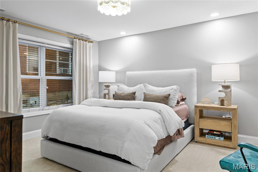 610 Forest Court Walk A Condo - Residential