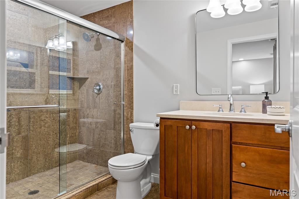 610 Forest Court Walk A Condo - Residential