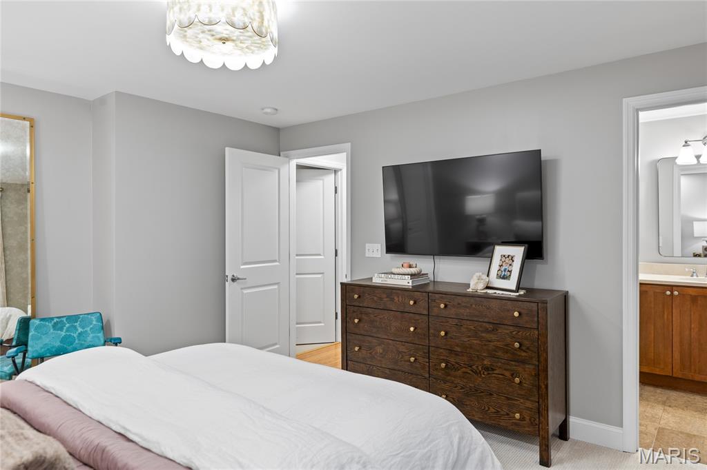 610 Forest Court Walk A Condo - Residential