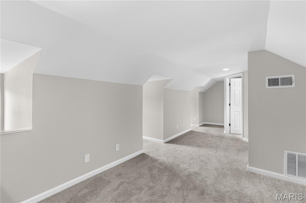 Oak Hill Manor First Add Lt 4 & - Residential