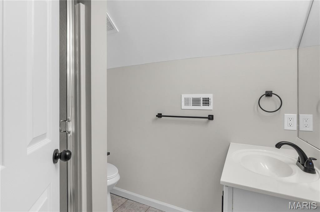 Oak Hill Manor First Add Lt 4 & - Residential