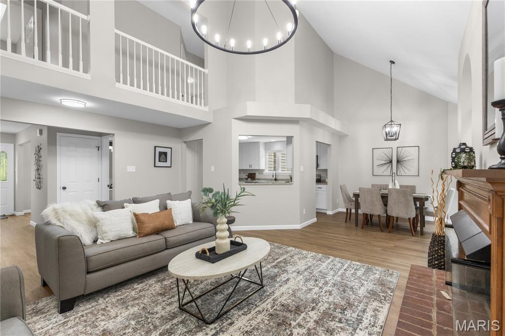 Oak Hill Manor First Add Lt 4 & - Residential