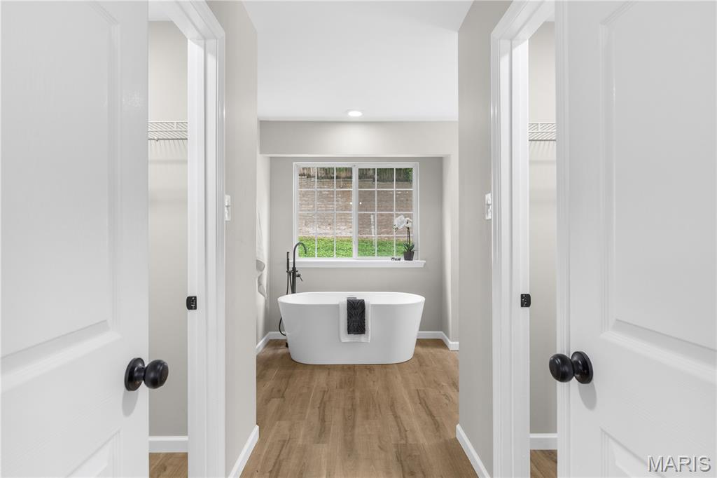 Oak Hill Manor First Add Lt 4 & - Residential