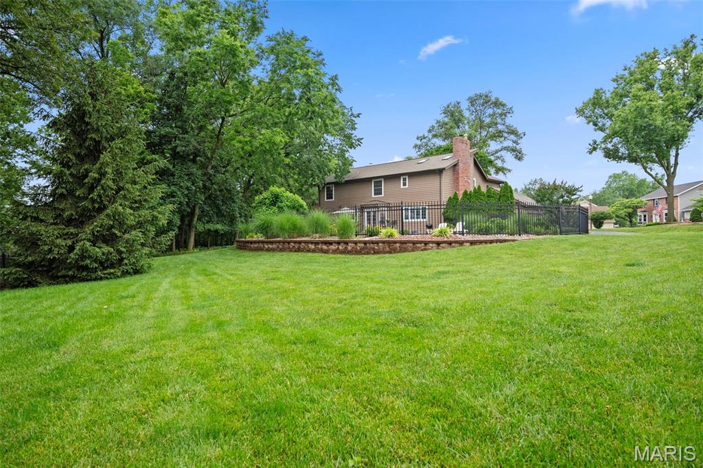 St Charles, Missouri 63303, United States, 4 Bedrooms Bedrooms, ,3 BathroomsBathrooms,Residential,Active,148106