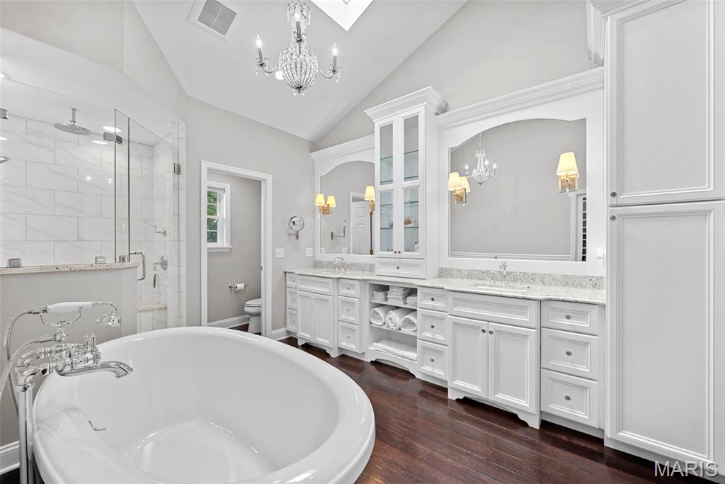 St Charles, Missouri 63303, United States, 4 Bedrooms Bedrooms, ,3 BathroomsBathrooms,Residential,Active,148106