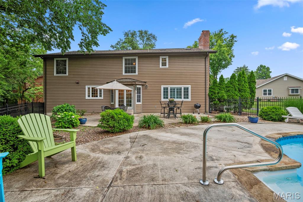 St Charles, Missouri 63303, United States, 4 Bedrooms Bedrooms, ,3 BathroomsBathrooms,Residential,Active,148106