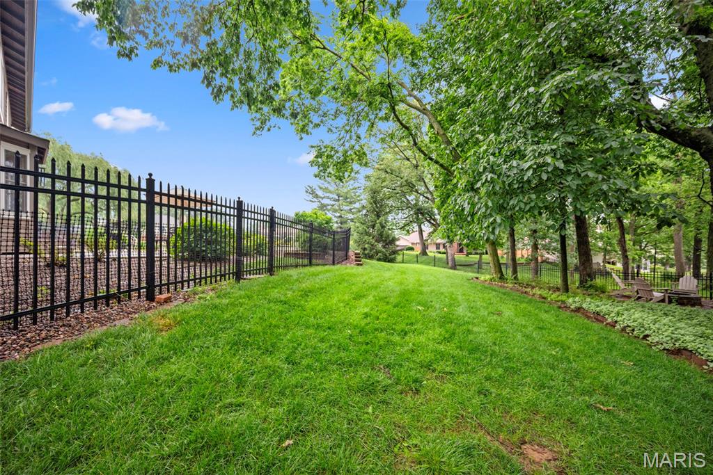 St Charles, Missouri 63303, United States, 4 Bedrooms Bedrooms, ,3 BathroomsBathrooms,Residential,Active,148106