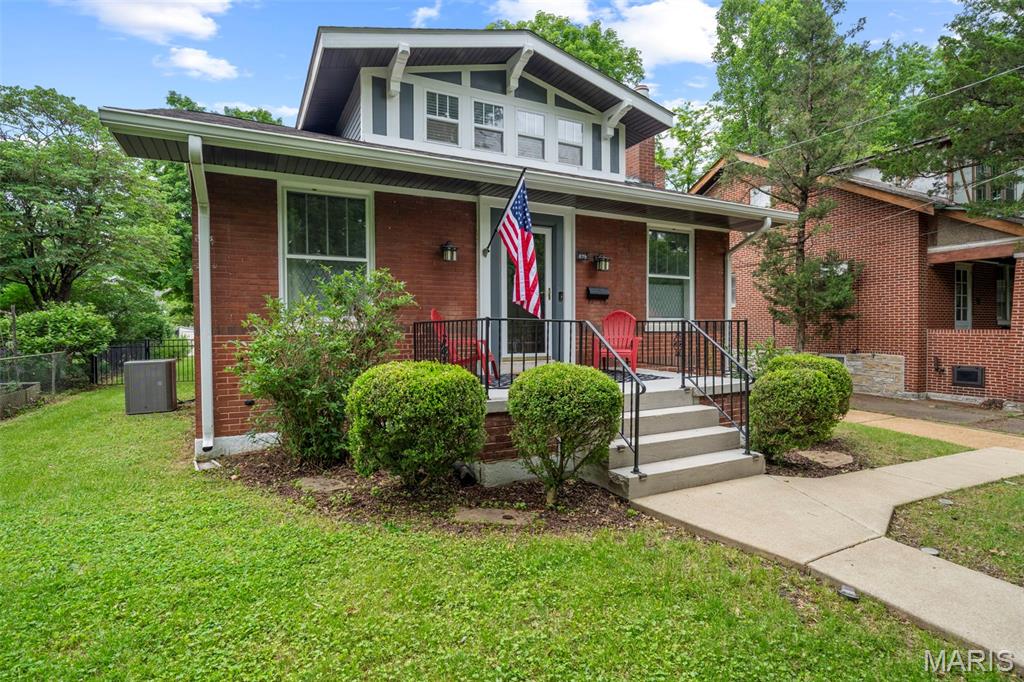 Tuxedo Park - Residential