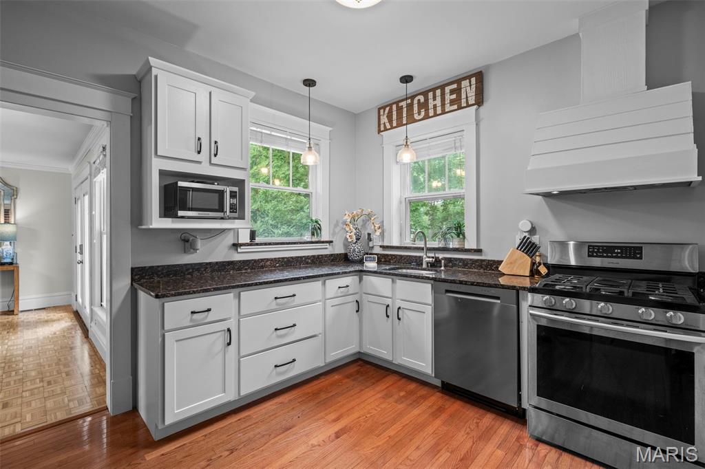 Tuxedo Park - Residential