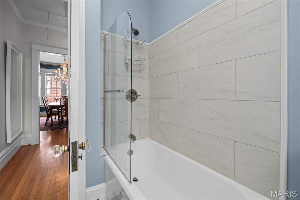 Tuxedo Park - Residential