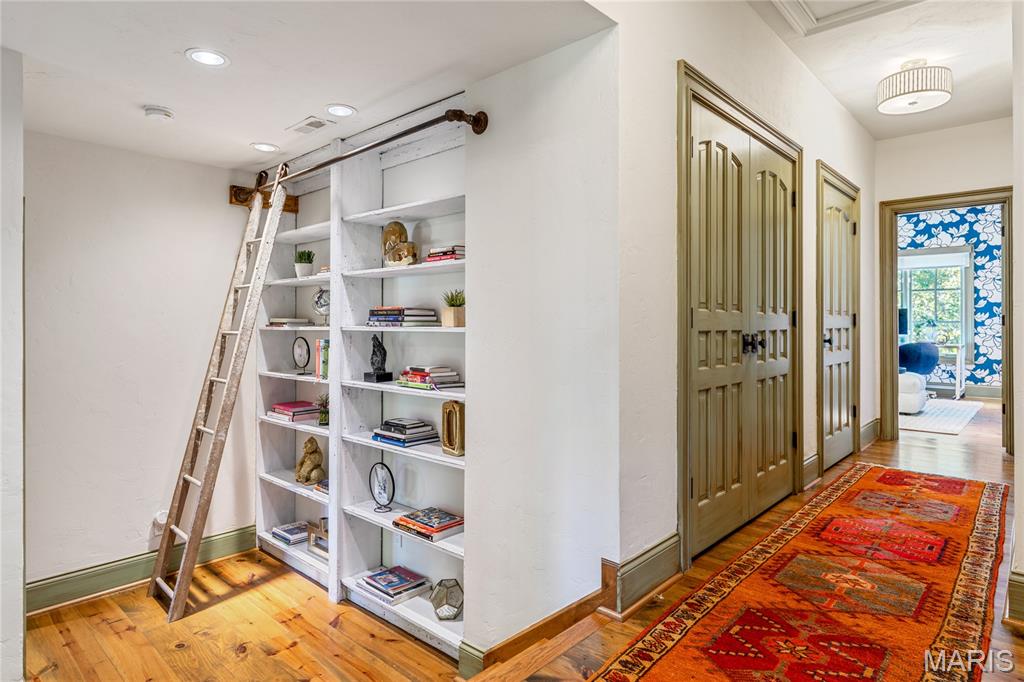 Ridgecreek - Residential