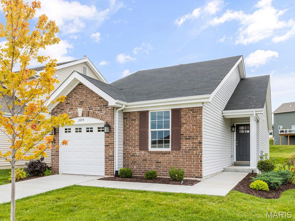 Photo of 2 Summerfield at Winsel Park DR, Sullivan, MO 63080 (MLS # 26056783)