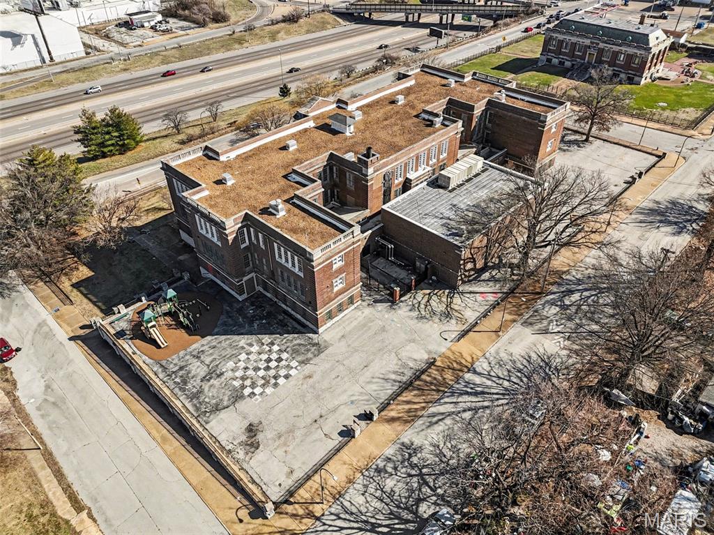 Farrars Add - Commercial Sale