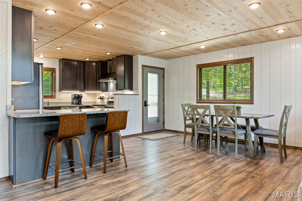 2199 Alpine Forest