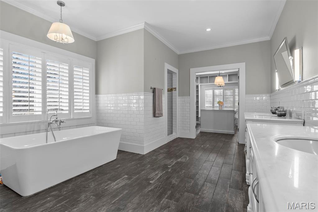 Carolewood Estates - Residential