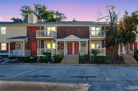 Photo of 9011 N Swan Circle, Brentwood, MO 63144 (MLS # 25060679)