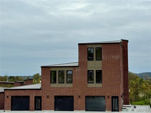 1019 River Bluff Drive Washington MO 63090