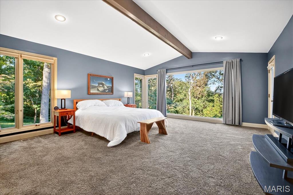 Chesterfield, Missouri 63005, United States, 4 Bedrooms Bedrooms, ,4 BathroomsBathrooms,Residential,Pending,202998