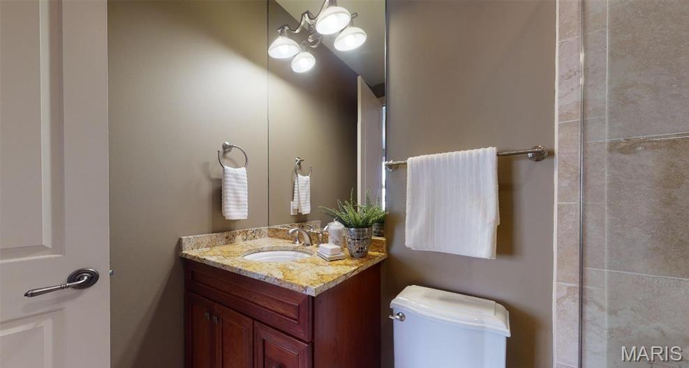 Clayton, Missouri 63105, United States, 2 Bedrooms Bedrooms, ,3 BathroomsBathrooms,Residential,Active,200424