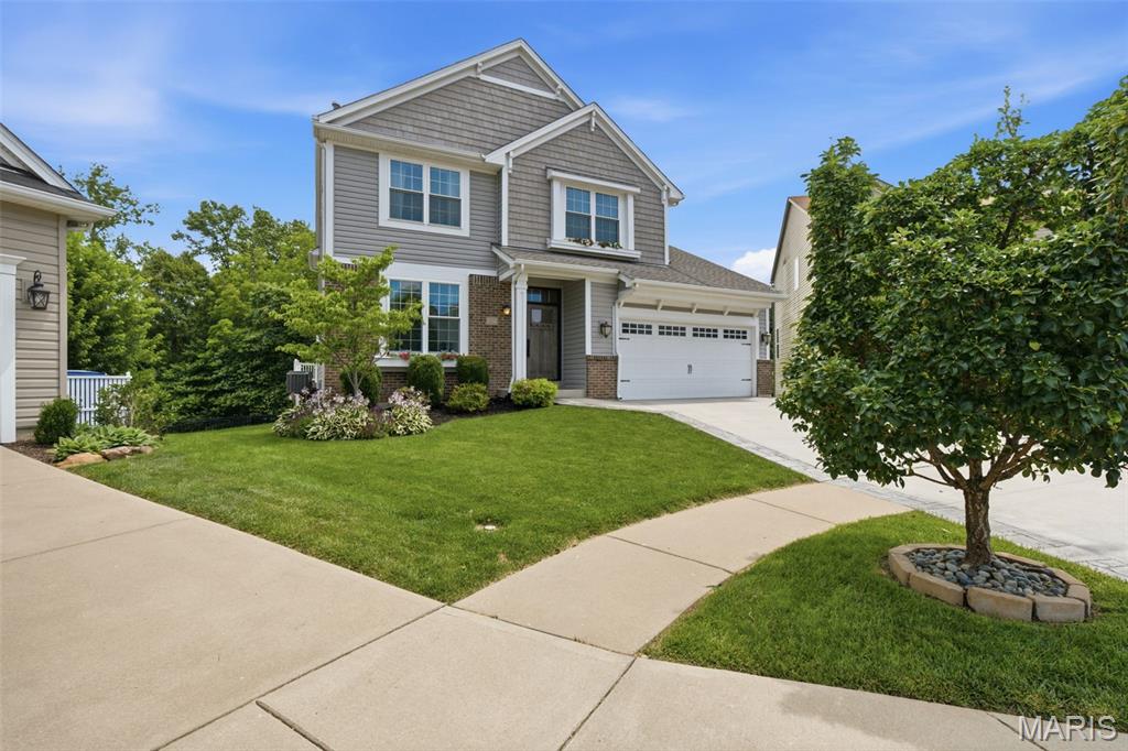 327 Madeira Court