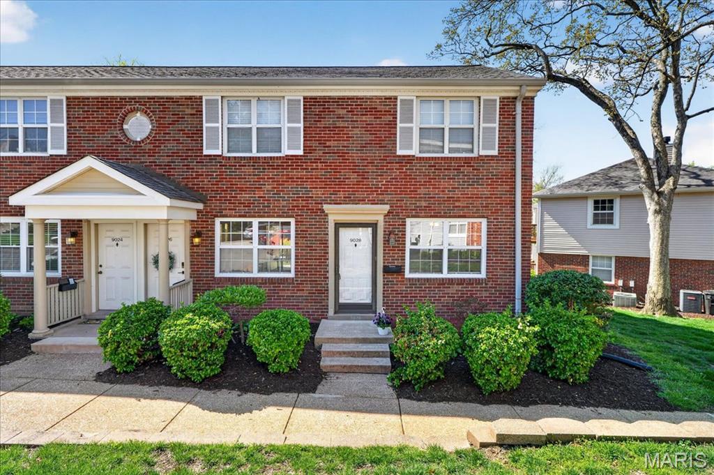 Brentwood Forest Condo Ph Three - Residential