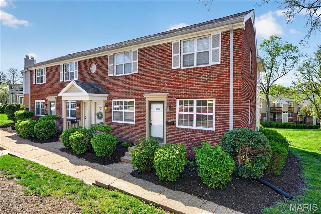 Brentwood Forest Condo Ph Three - Residential