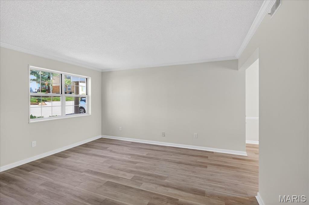 Brentwood Forest Condo Ph Three - Residential