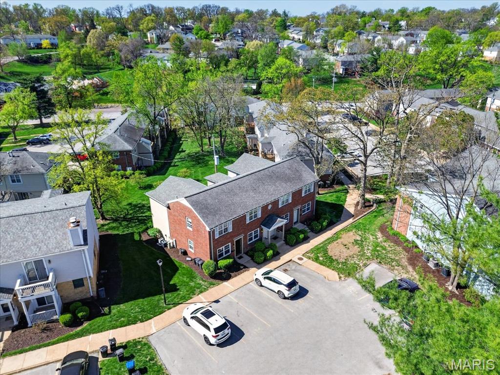 Brentwood Forest Condo Ph Three - Residential