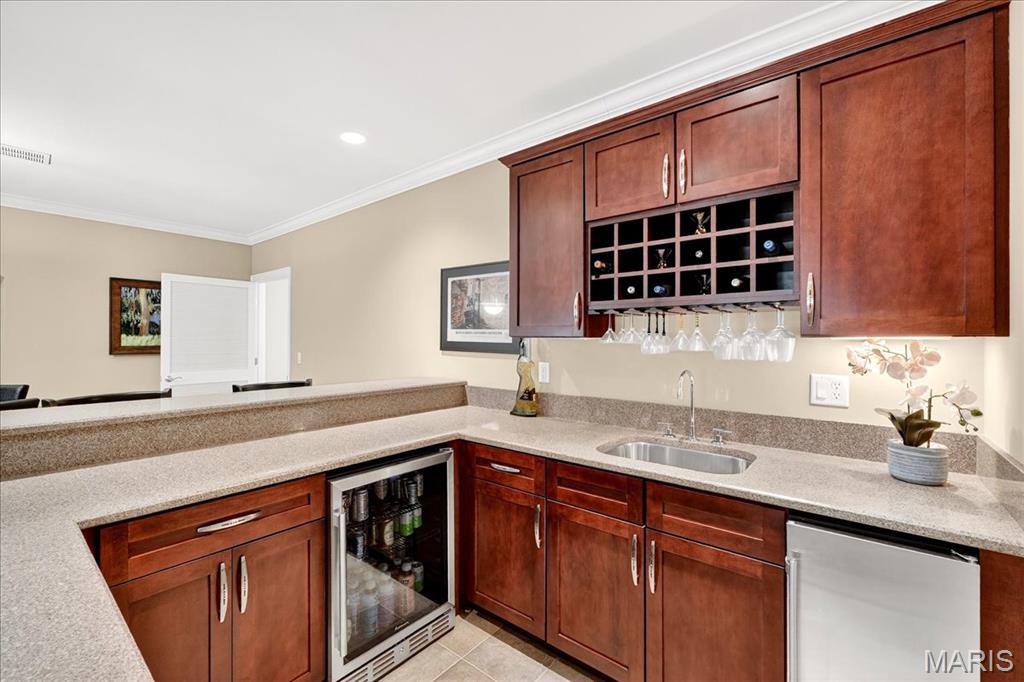 Villas At Meadowbrook The - Residential