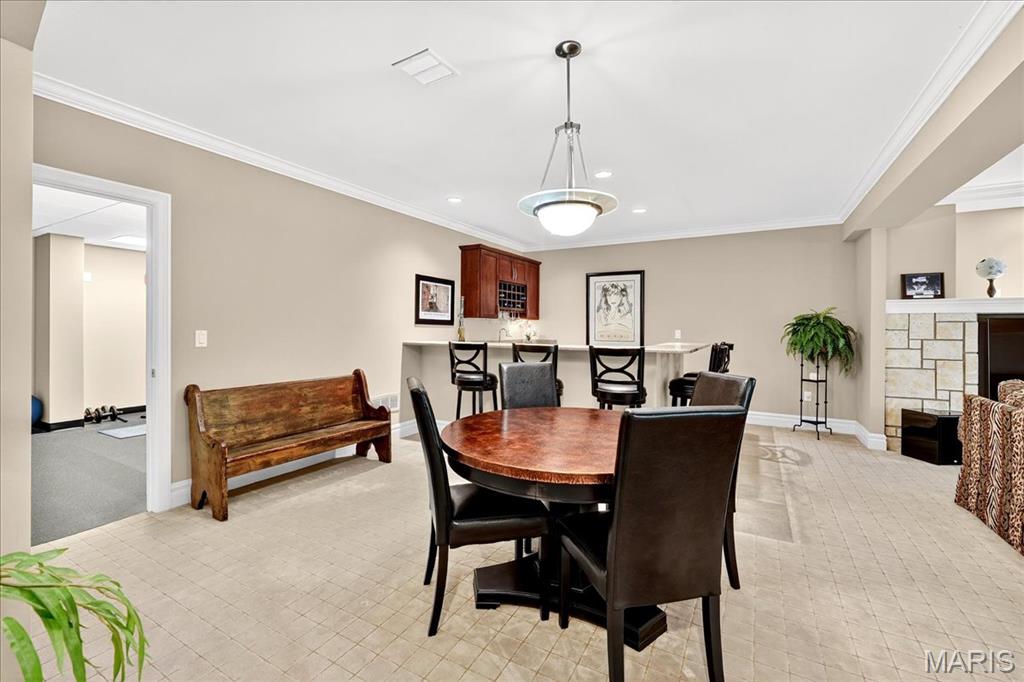 Villas At Meadowbrook The - Residential