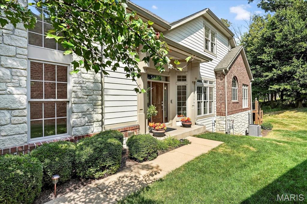 Villas At Meadowbrook The - Residential