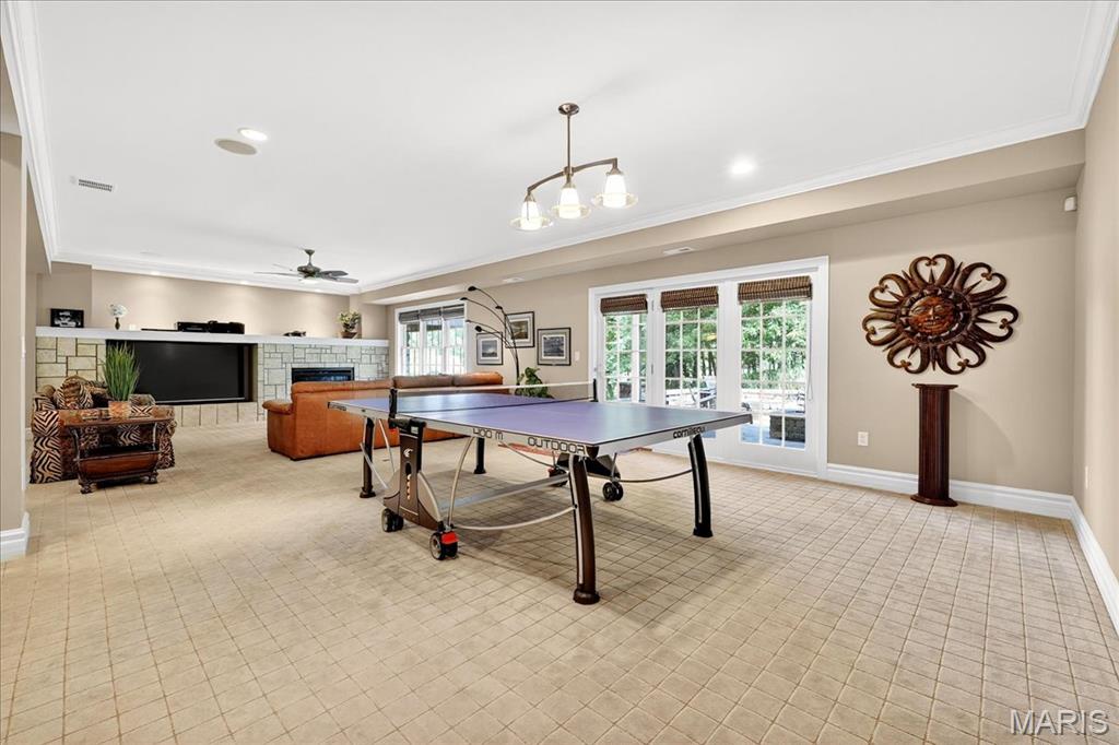 Villas At Meadowbrook The - Residential