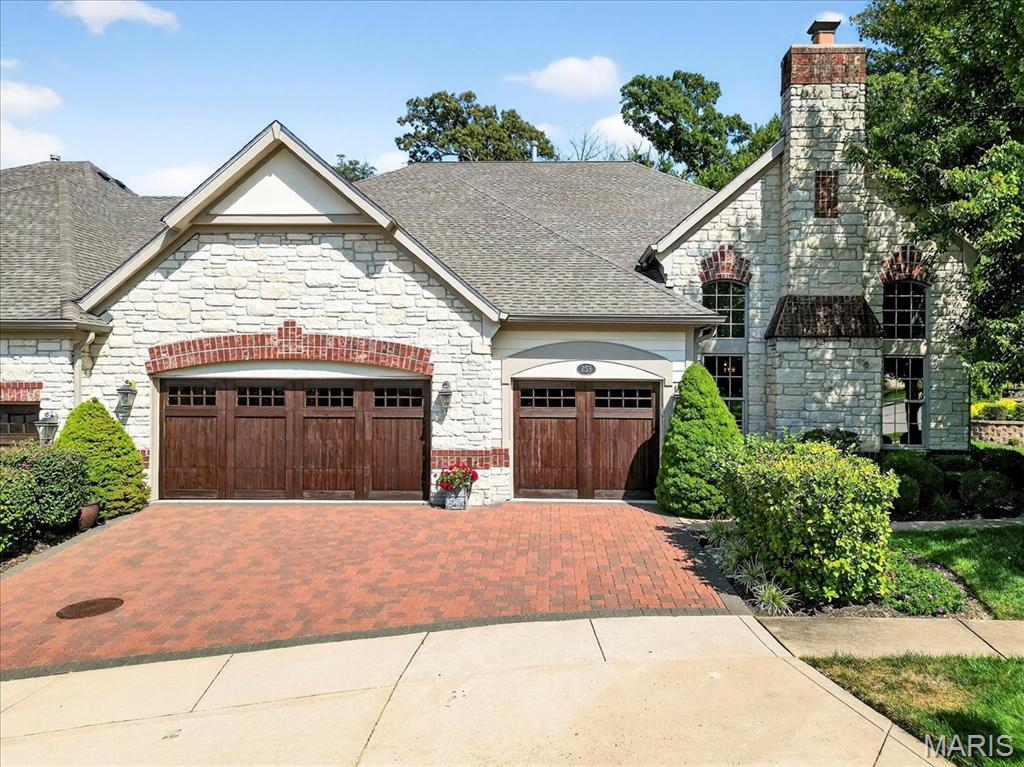 Villas At Meadowbrook The - Residential