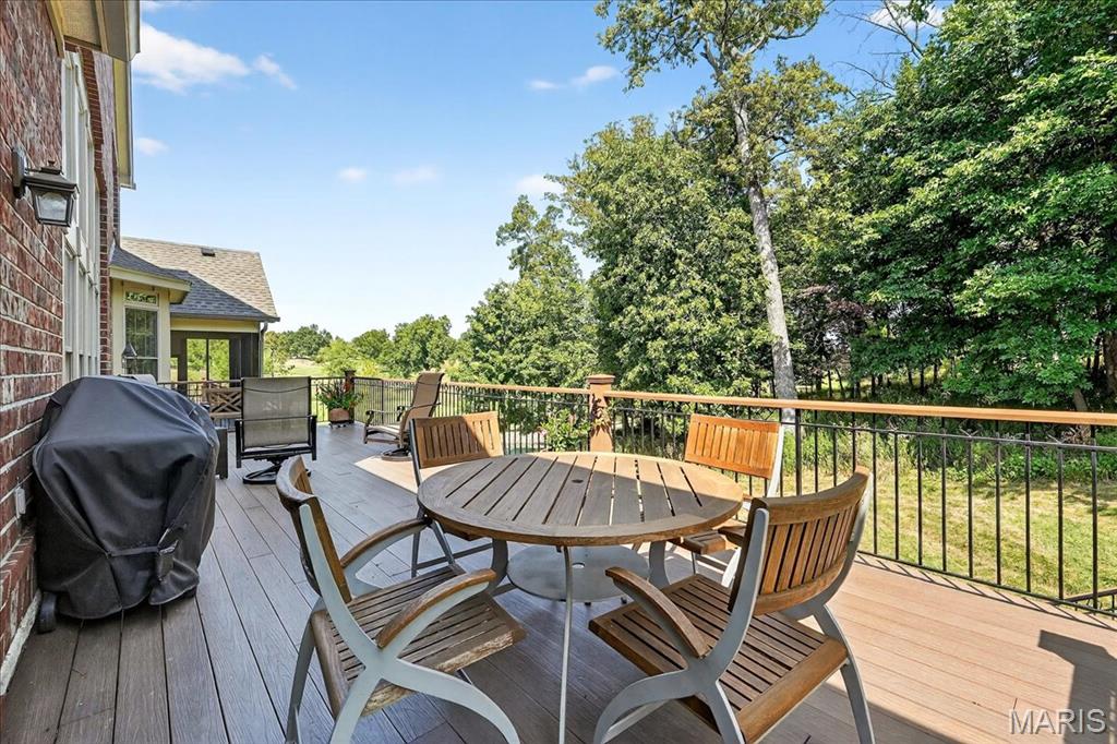 Villas At Meadowbrook The - Residential