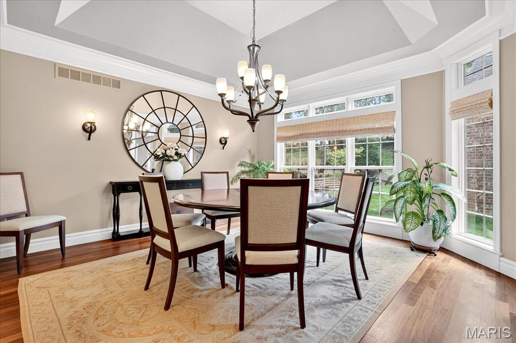 Villas At Meadowbrook The - Residential