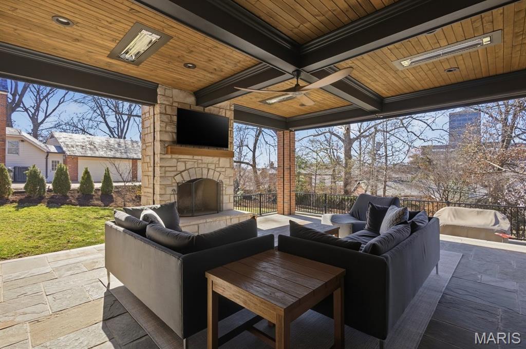 Lake Forest - Residential