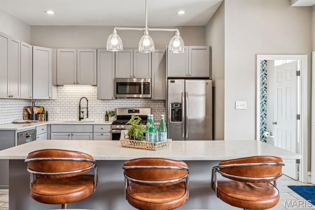 St Louis Commons Add - Residential