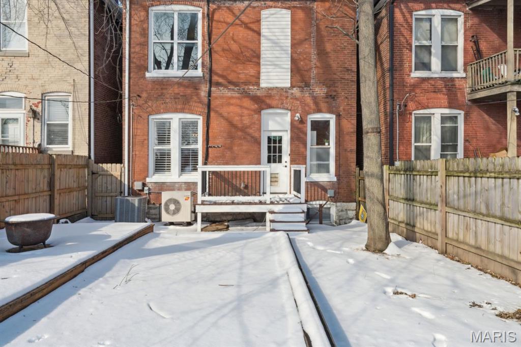 St Louis Commons Add - Residential